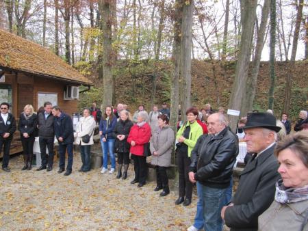 Sprejem gostov iz Velikih Lašč in dvig zastave v čast Šafarskemu v okviru vseslovenske akcije Moja dežela-lepa in gostoljubna 22